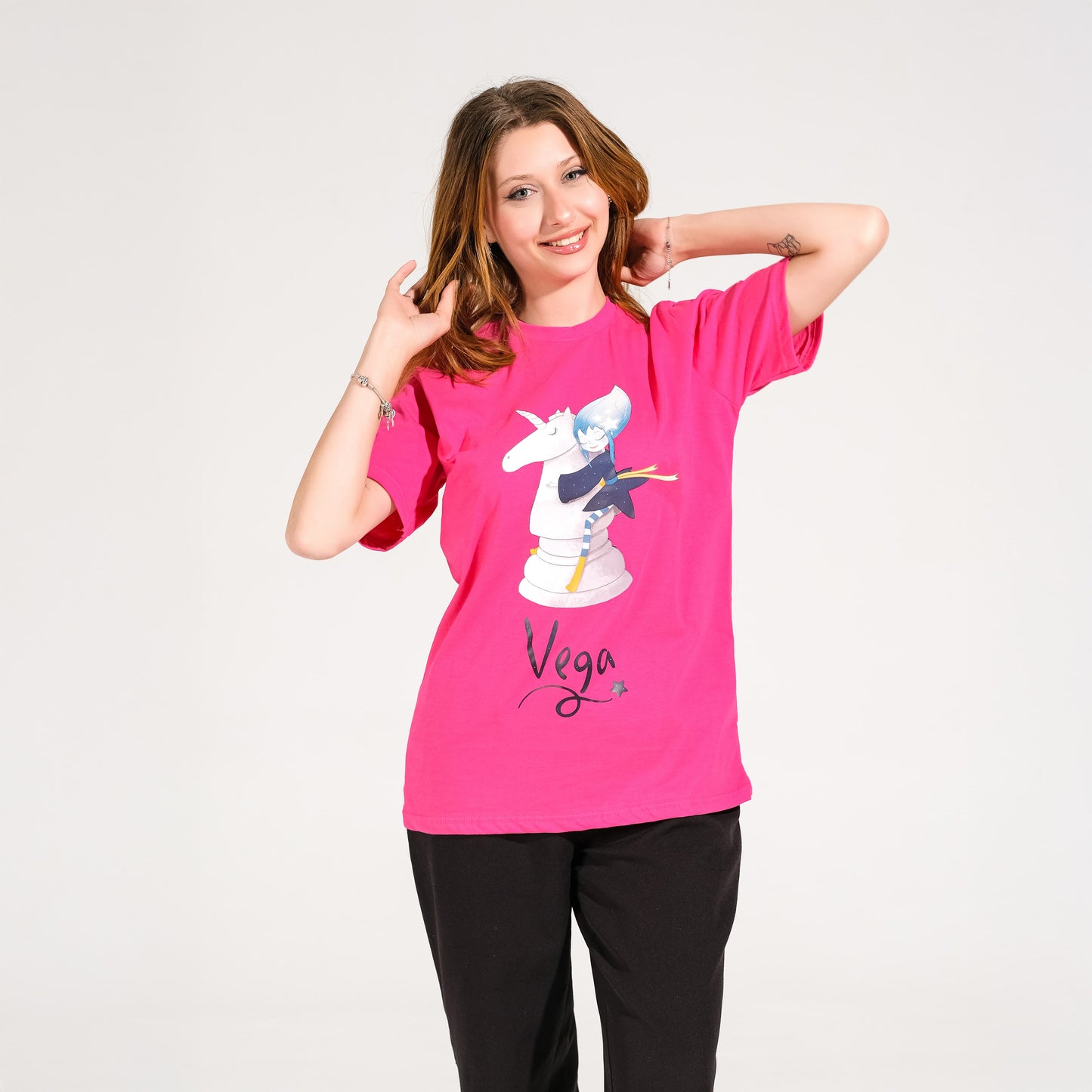 Fuşya Bisiklet Yaka Vega Baskılı Tişört